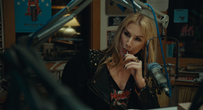 Ten-Minutes-to-Midnight-Amy